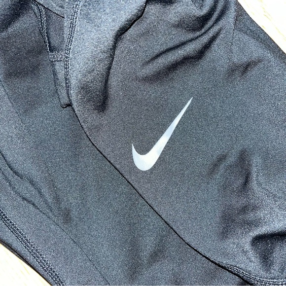 Nike Pro Women’s Warm Tights - Picture 8 of 10